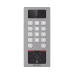 (PoE / 2 Relays) Teclado con Lector Físico de QRs para Exterior Antivandálico IP65 & IK09 con función de Videoportero Multiapartamento / Tarjeta, Código QR, PIN o App HikConnect  / Cámara 2 MP compatible con NVRs /