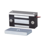 Chapa Magnética  de 36 kg (80 Lbs) / Uso en Lockers o Gabinetes / 12~24 VDC / Tamaño Miniatura 70x31x19 mm / Protección MOV / Sin Magnetismo Residual / Montaje Completo