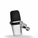 Shure MV7-S – Micrófono de Condensador Vocal USB/XLR (Color Plateado)