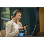 Diadema Inalámbrica WH64 Mono de Yealink con Certificación Teams y Altavoces de 30 mm para Audio HD - Image 5