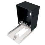 Gabinete para Montaje en Poste ENFORCER / Carcasa de Acero con Pintura en Polvo / Placa Frontal de Acero Inoxidable con Bisagra / IP65 Impermeable / Incluye Herrajes de Montaje y 2 Llaves / Compatible con Dispositivos de Formato Angosto y Ancha - Image 2