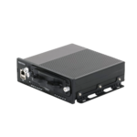 NVR Móvil de 4 Canales de 2 Megapixel / 4 PoE + 4 vía Switch Extendible / 2 Bahías de Disco Duro / Incluye Modulo GPS / conector RJ45
